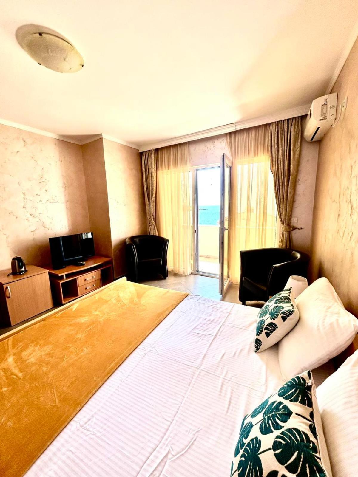 Hotel Victoria 바르 객실 사진